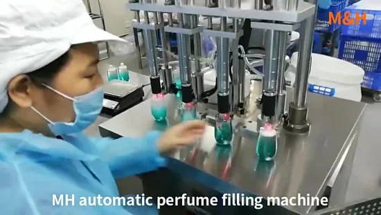 Ligne de production automatique de jus de machine de capsulage de remplissage de bouteilles en plastique d'eau de parfum de lait